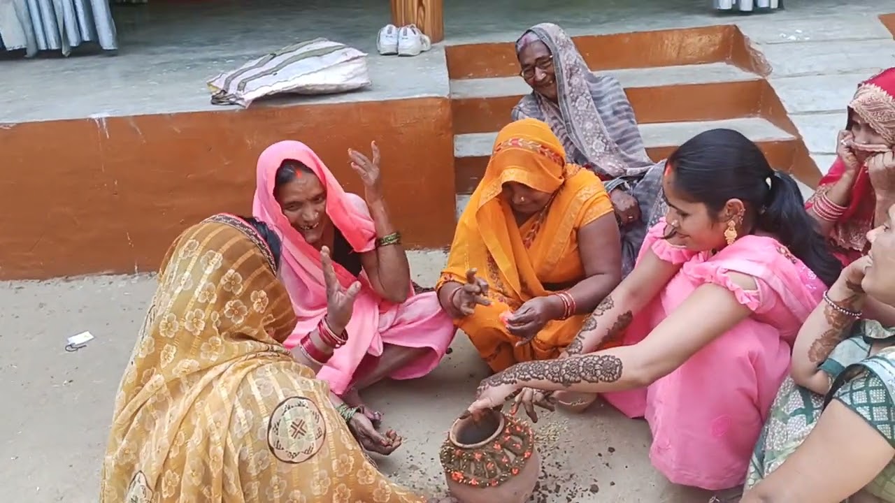 Dekho didi Bani local sab utha raha hai munga loot rahe hain
