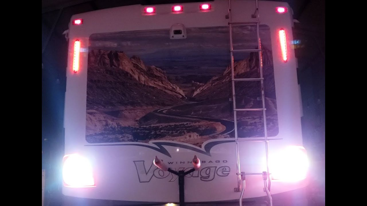 RV Tail Light Upgrade To LED Bulbs No More Flicking Lights What a Difference !