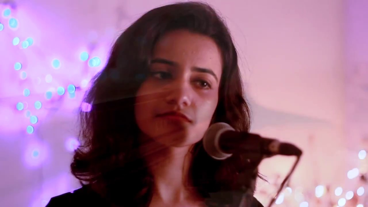 Lag Jaa Gale (piano and voice) cover - Shubhashree