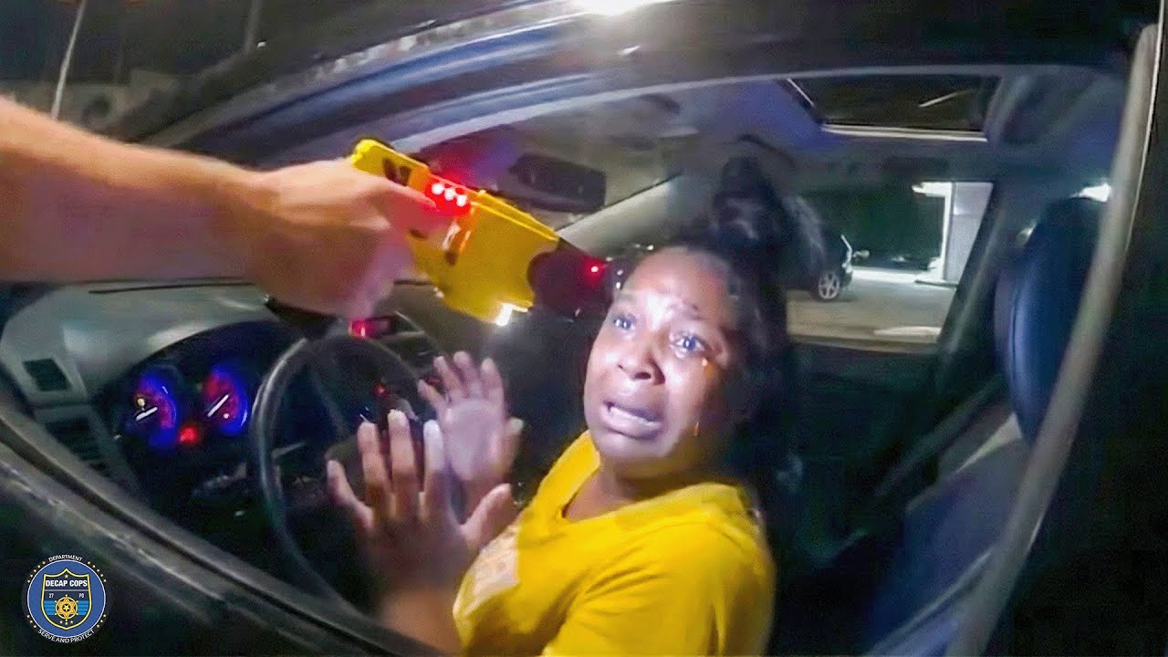 Karen Turns Simple Traffic Stop Into Dangerous Police Pursuit | Karens Getting Arrested By Police