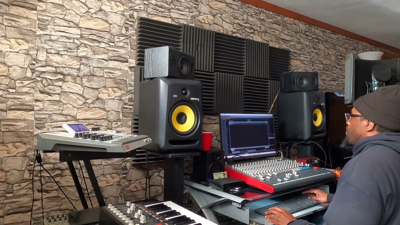 Laid-back smooth beat from scratch!