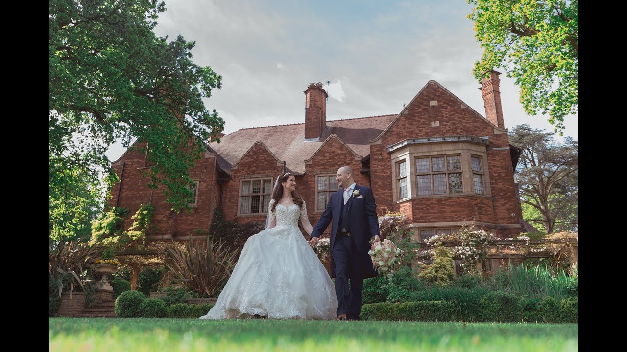 Moxhull Hall / Sutton Coldfield / Wedding Photographer Moxhull Hall 💕