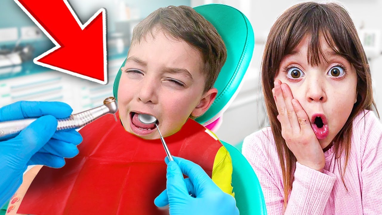 FIGLIODIEGO VA DAL DENTISTA PER LA PRIMA VOLTA! * figliodiego piange * #mammagiuliafigliachiara