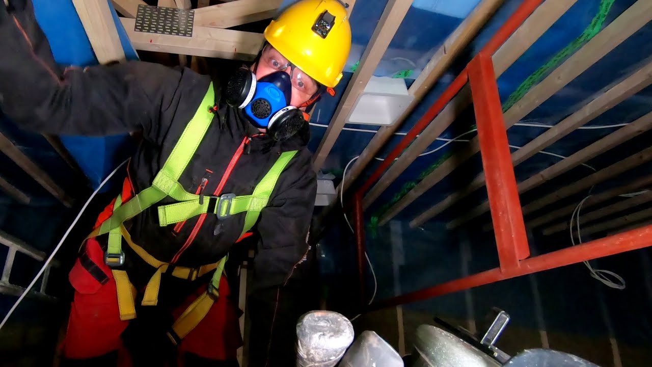 Ceiling Insulation 500mm - One Man House Build