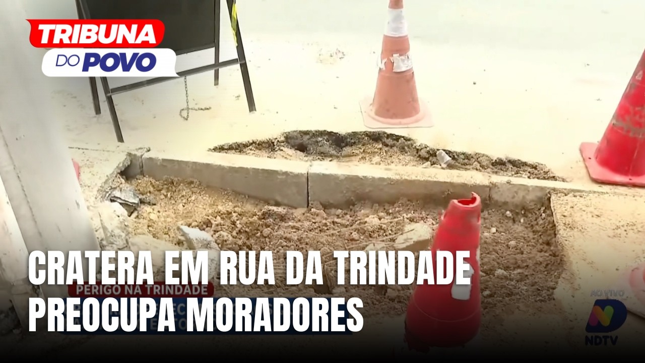Buraco em via da Trindade oferece risco a motoristas e pedestres