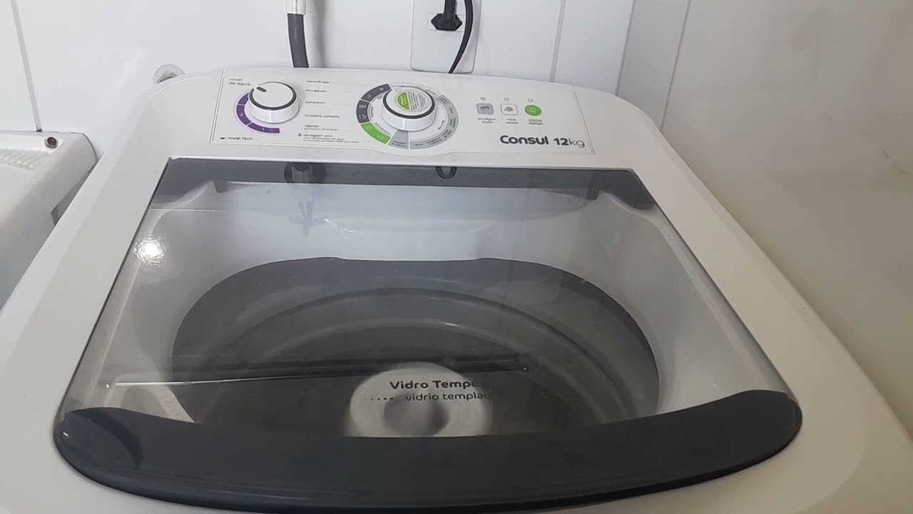 centrifugação da máquina consul 12  kg ,já sai seca / dia de lavar roupas.