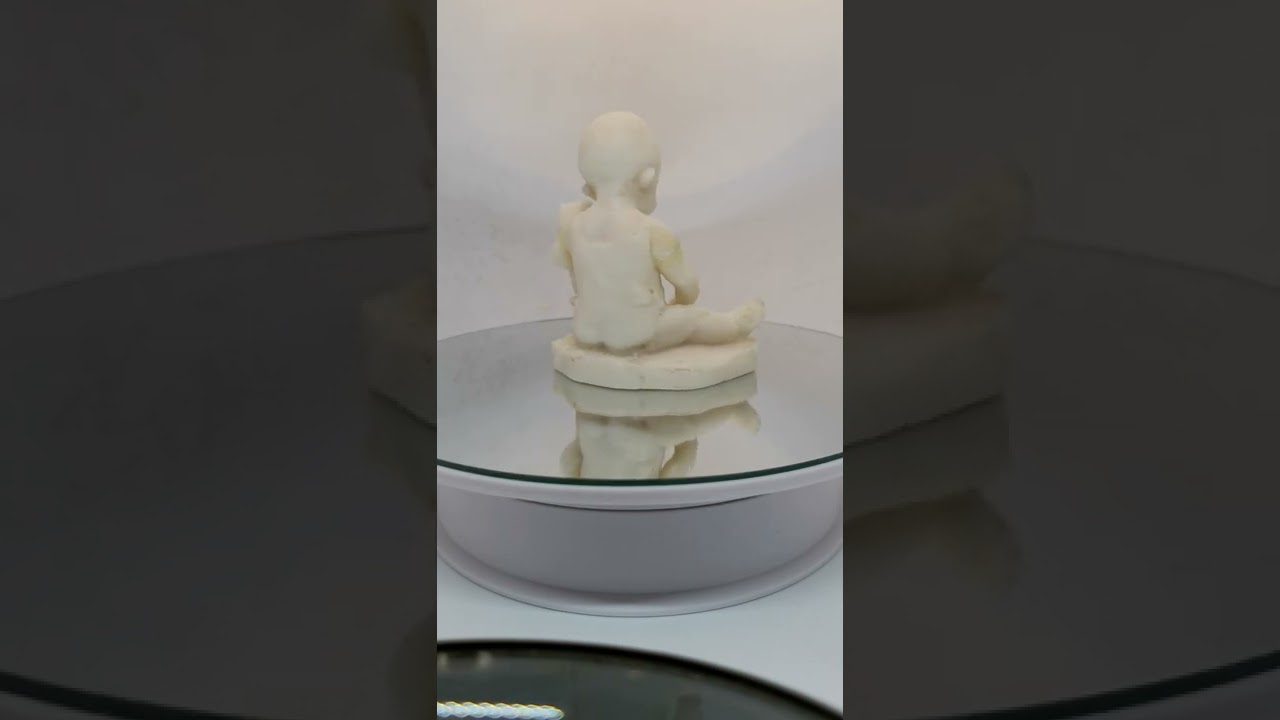 Figurine souvenir  toy old composition plastic