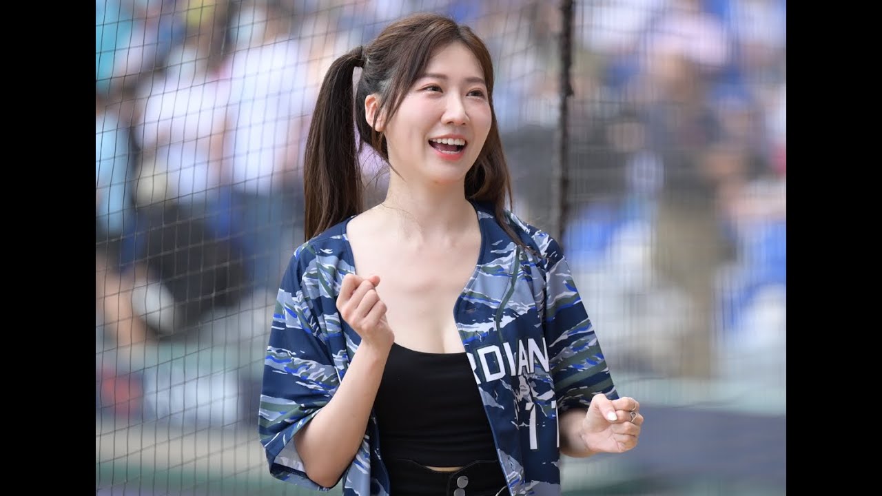 Fubon Angels  富邦悍將啦啦隊  游游(Mita)  全面攻佔 第二局應援 220813