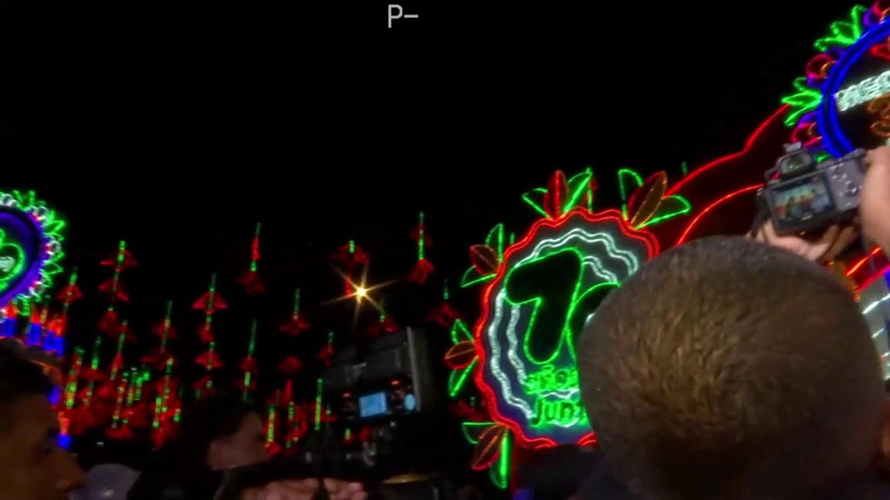 Encendemos los alumbrados navideños de Medellín. 🎄🤩❤️