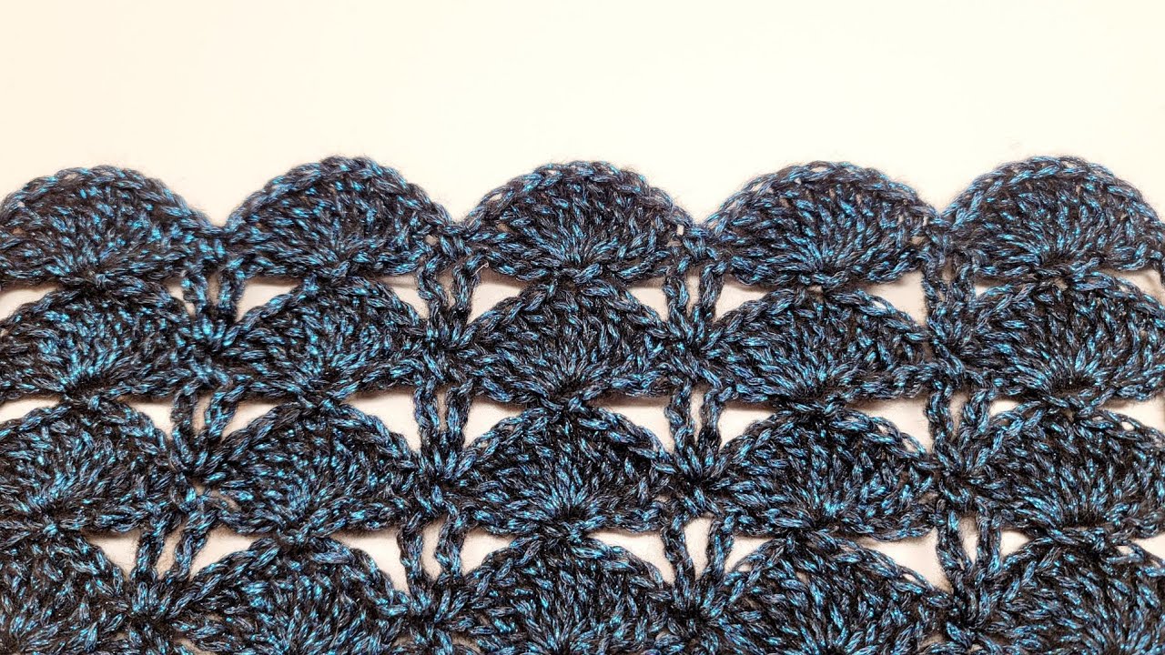 EASY Crochet Stitch For Blankets And Shawls / The Peacock Stitch