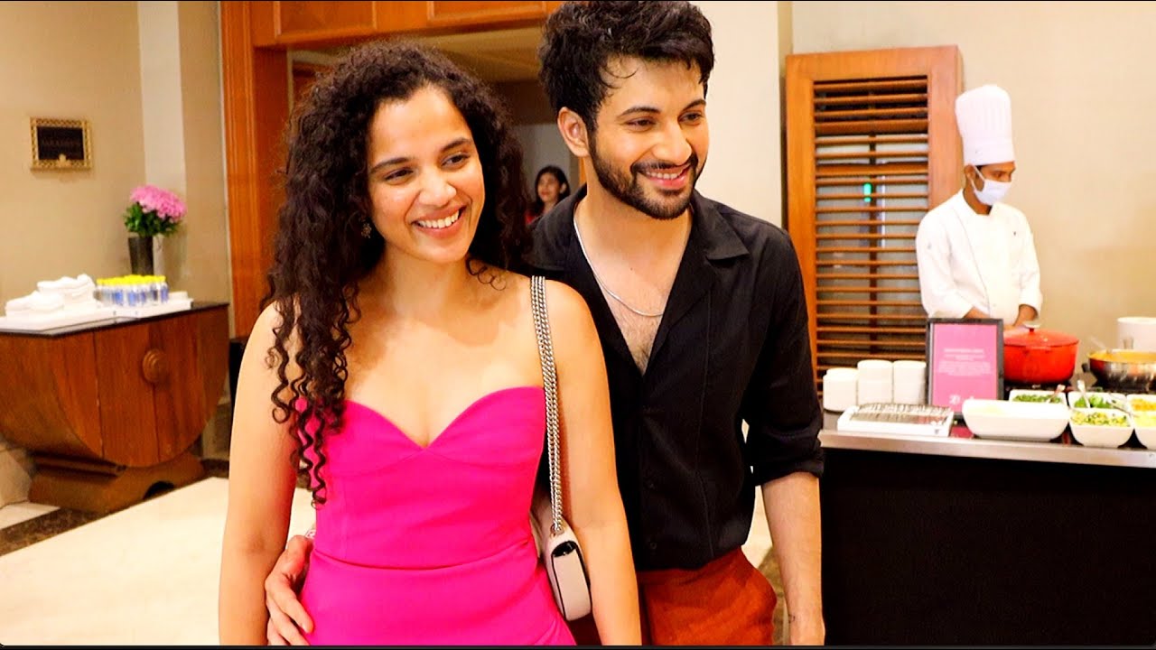 FALLING IN LOVE WITH HER DREAM BOY ROHIT SARAF!!! @NetflixIndiaOfficial