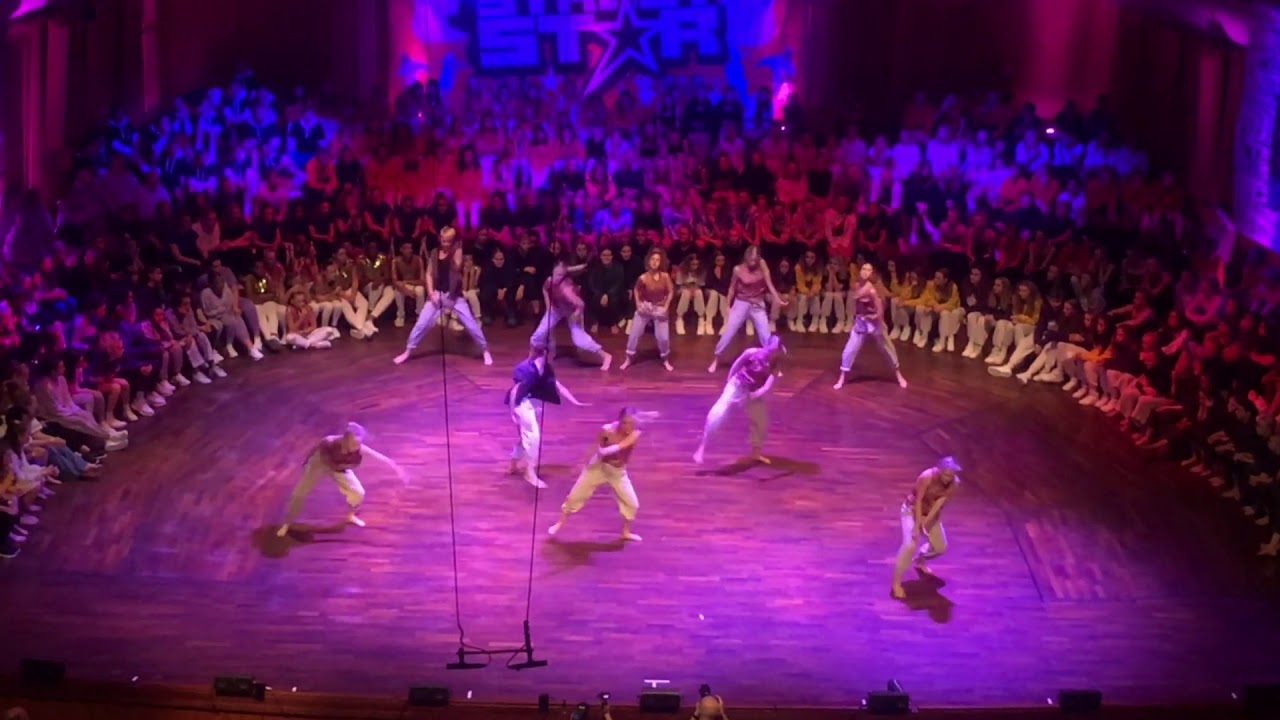 BASE23 på Streestar Dance School Callenge