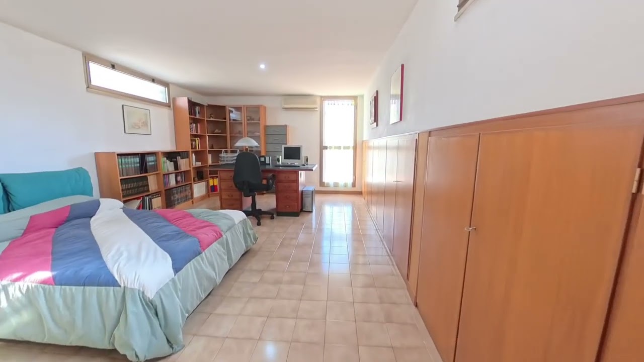 Villa signorile con parco privato - Infernetto, Via Folgaria