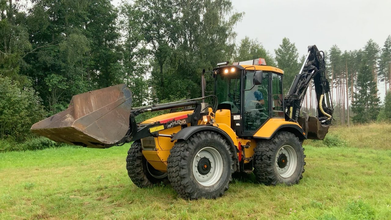 Köp Traktorgrävare Huddig 860D på Klaravik