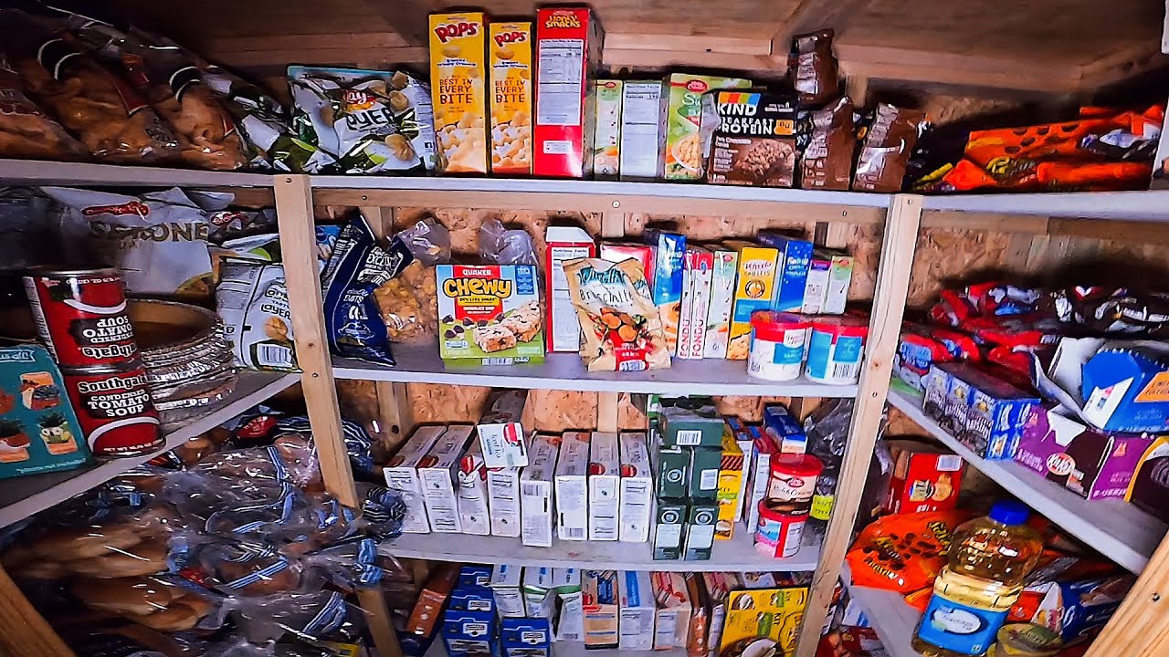 EPIC MASSIVE DONATION We Filled The Entire Blessing Box Dumpster Diving