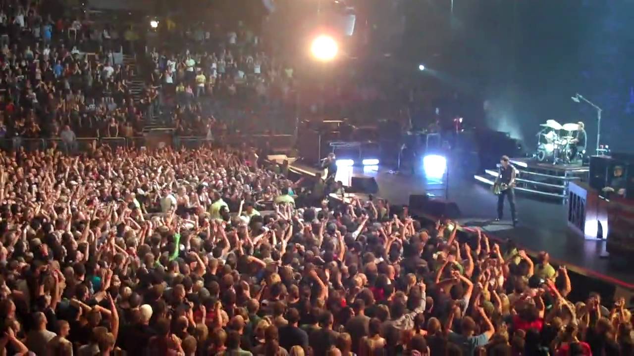Green Day 18/12/09 Vector Arena - 21st Century Breakdown (Full song)