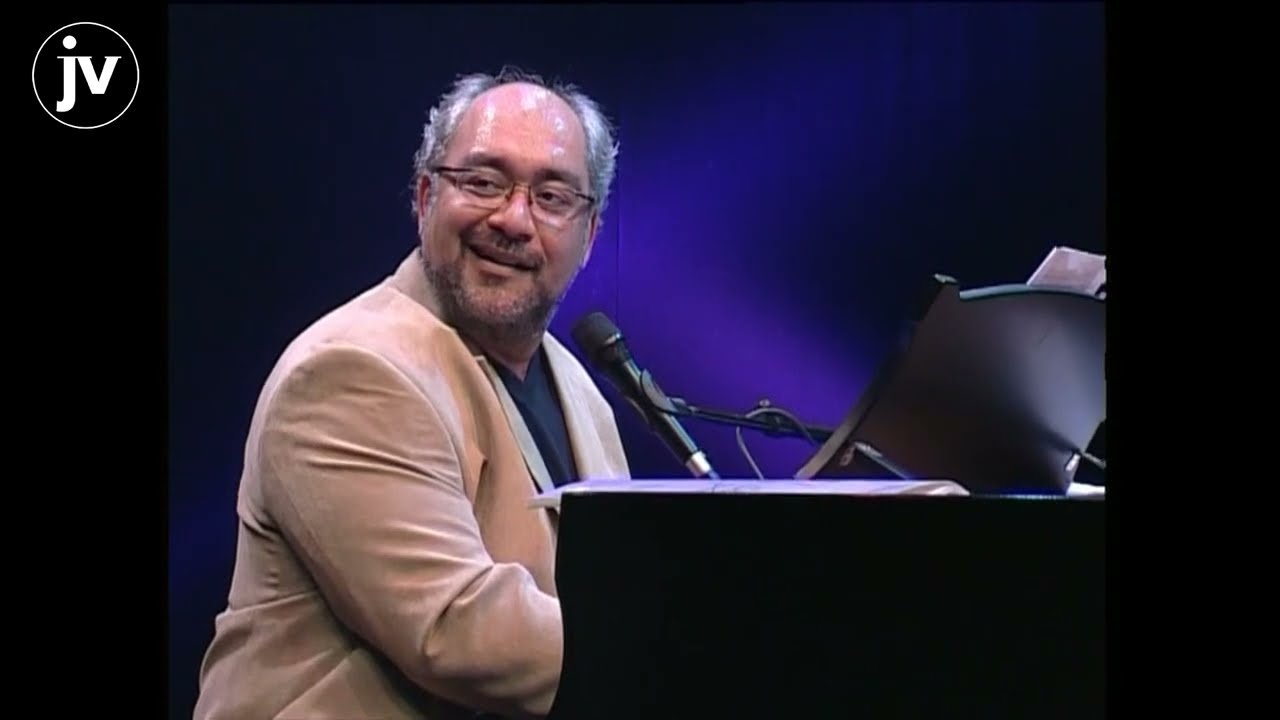 Me Voglio Fa' Na Casa (2005 Live Recording)
