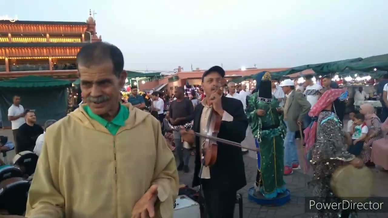 ساحة جامع الفنا الحلقة نايضة شعبي   Marrakech Place Jamaa El Fna El halQa