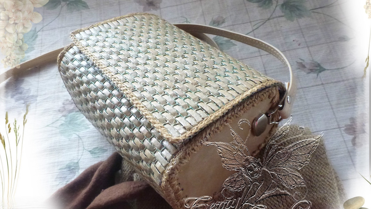 Borsa con tracolla (1 parte)