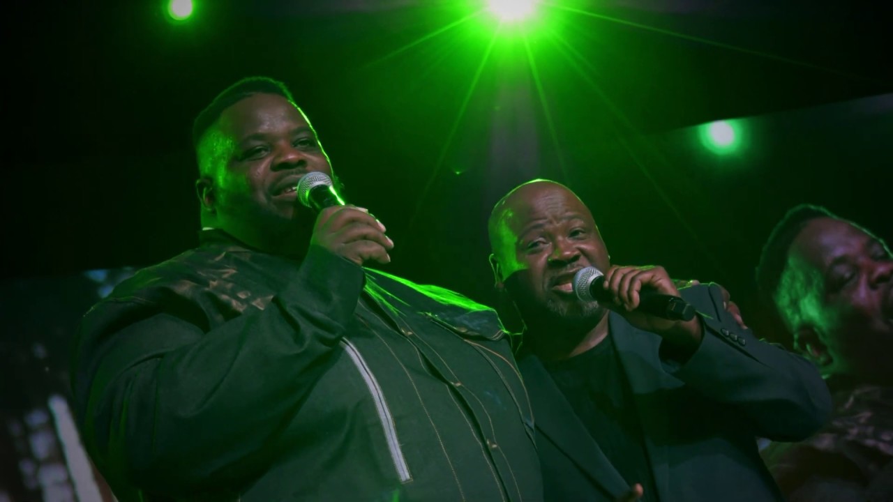 Sipho Ngwenya Feat Sipho Makhabane - Ebenezer