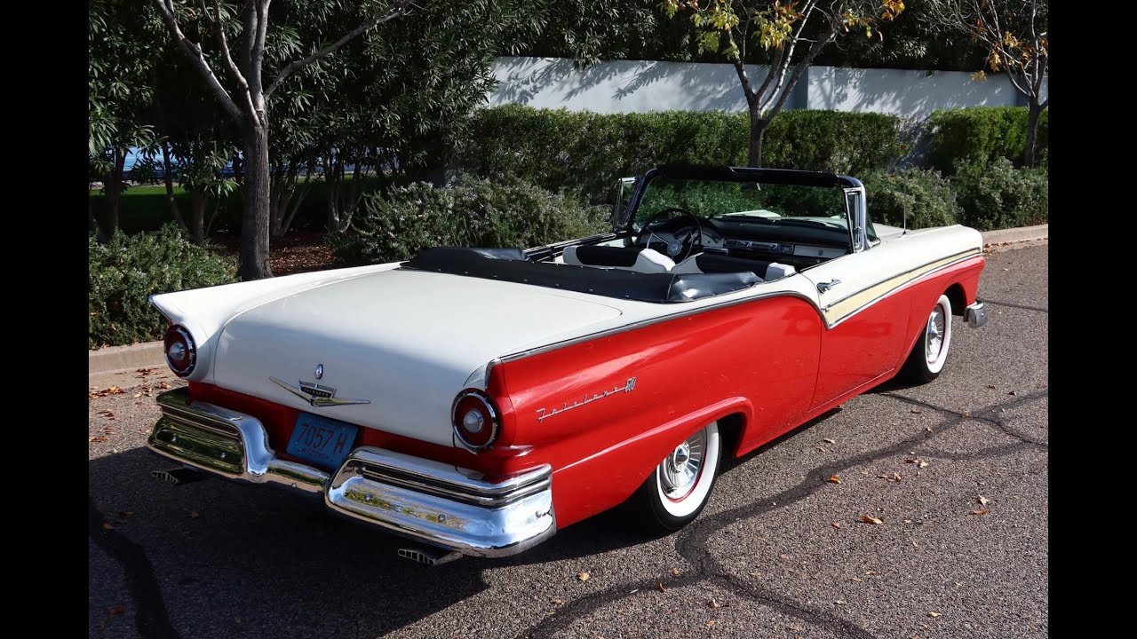 1957 Ford Fairlane 500 Sunliner