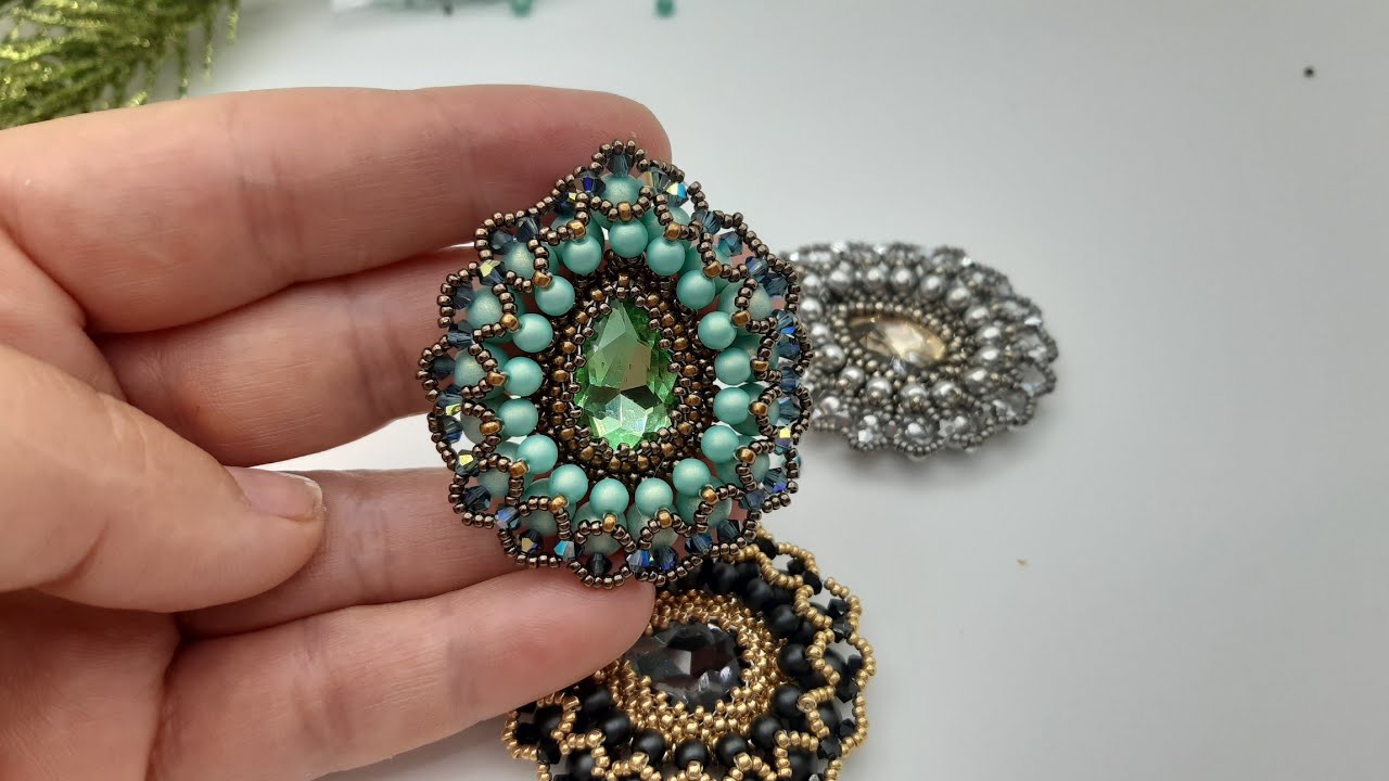 Diy video tutorial 🥰 ,,SCINTILLE,, #pendant #pendente #perle #bicono #beadweaving