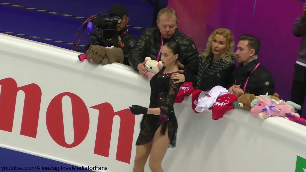 Alina Zagitova GP Final 2019 SP Practice Me Voy