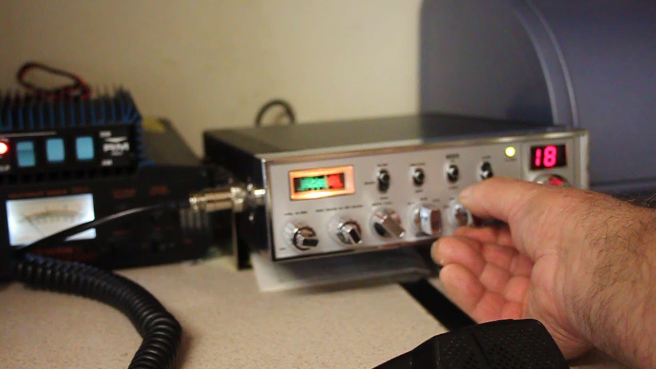 Superstar 3900 CB radio setting it up and listening to side bands with RM KL 203p linear amplifier.