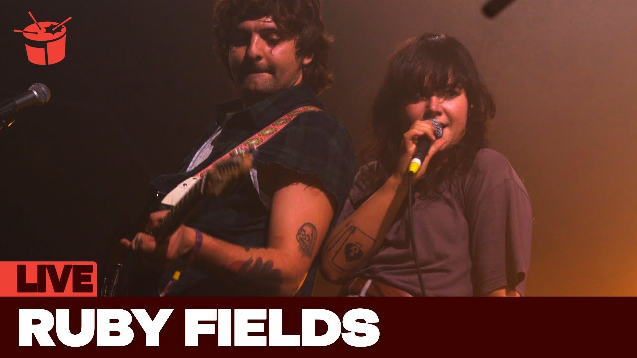 Ruby Fields covers Britney Spears 'Toxic' (Splendour In The Grass 2019)