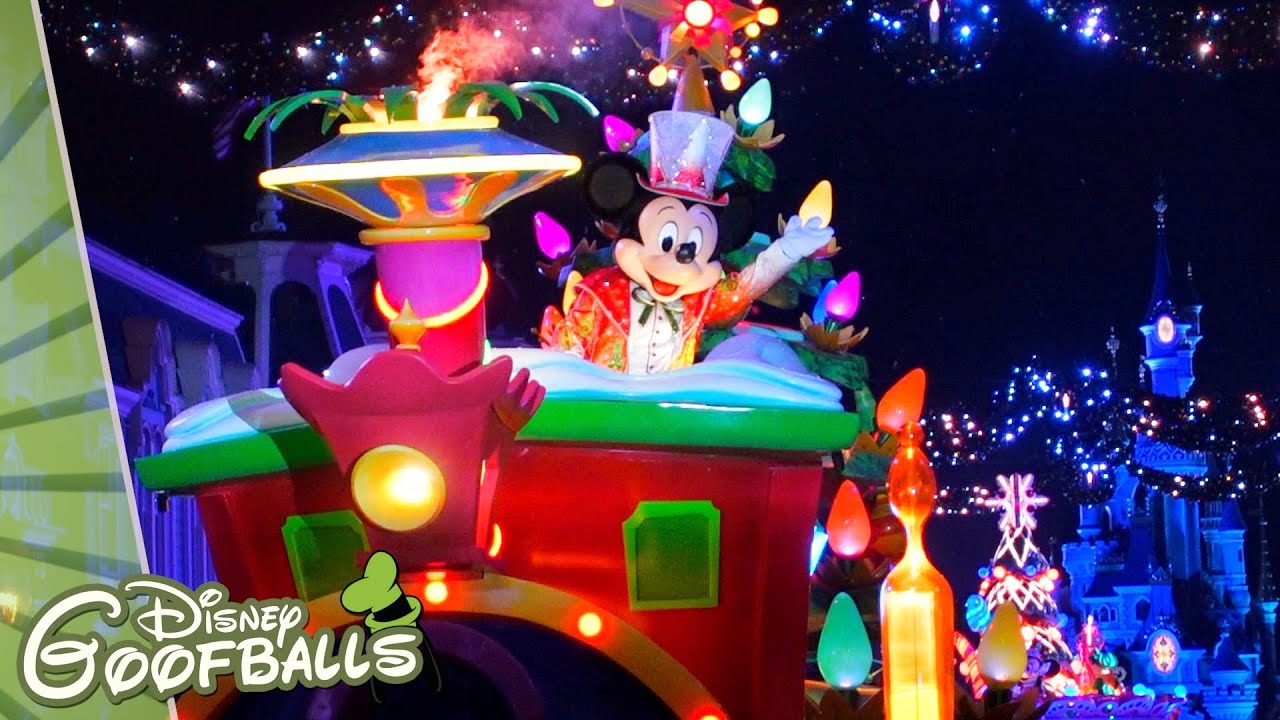 Mickey's Dazzling Christmas Parade [Nighttime] - Christmas Disneyland Paris 2021 🎄
