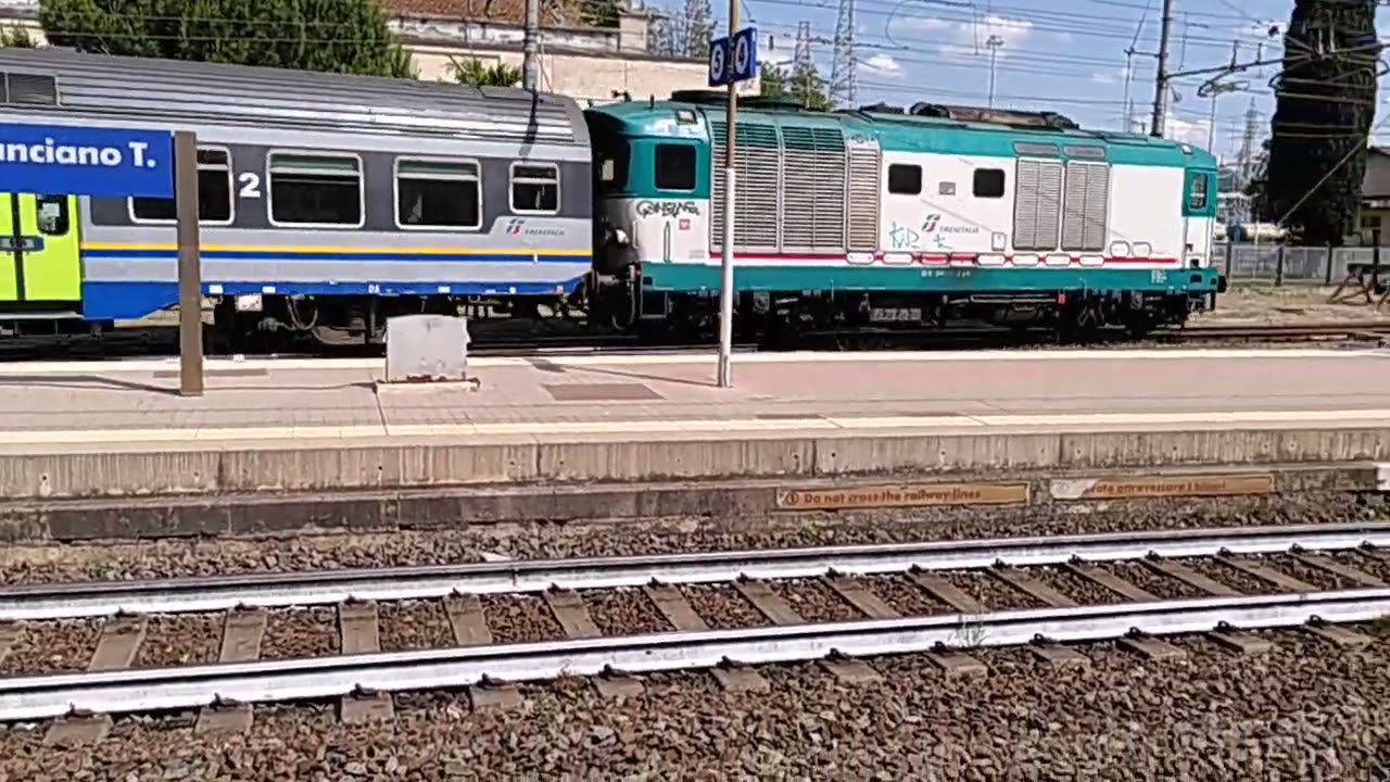 FS Trenitalia D445 1116 a Chiusi-CT: 06/06/2024.