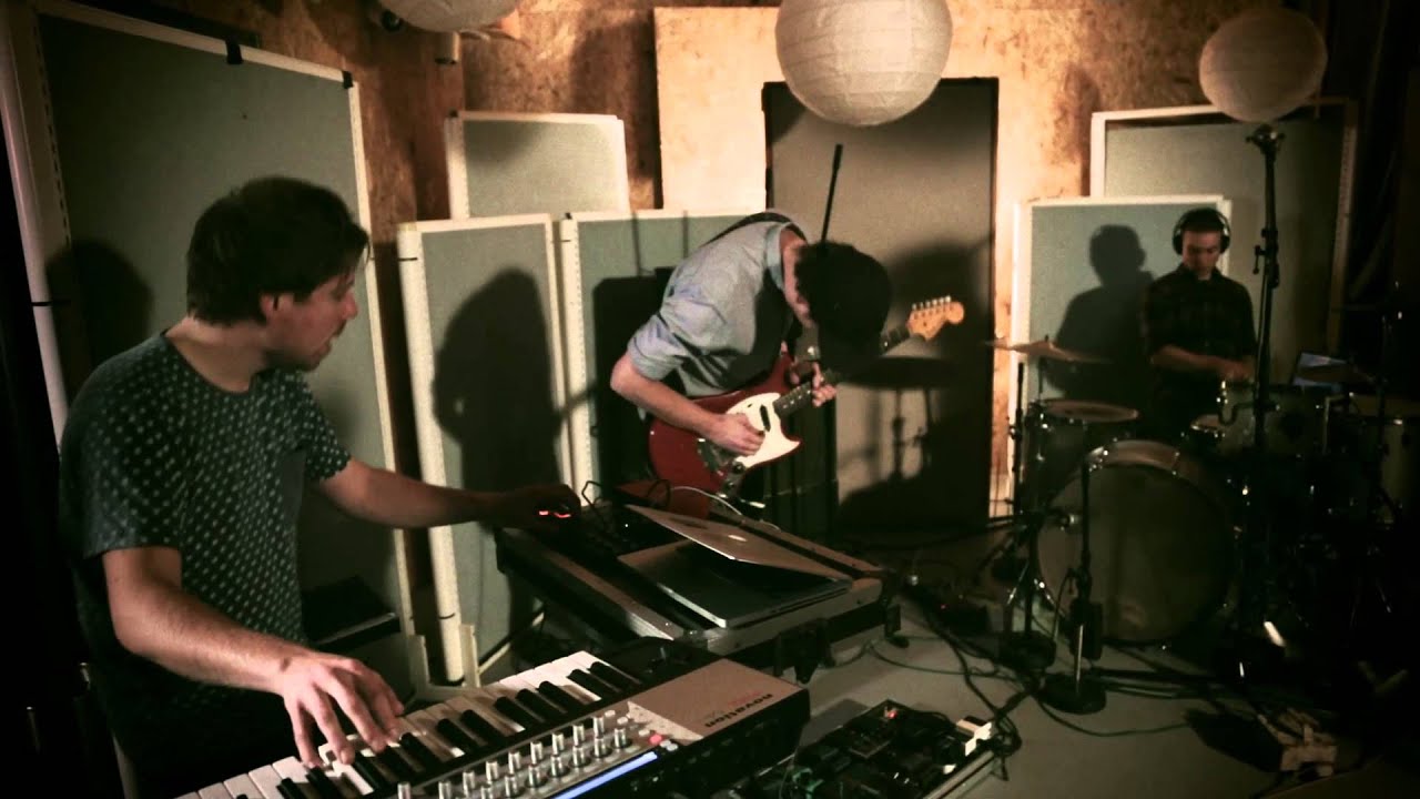 Scarlet Chives - Show The Rest (Here Today Sessions)