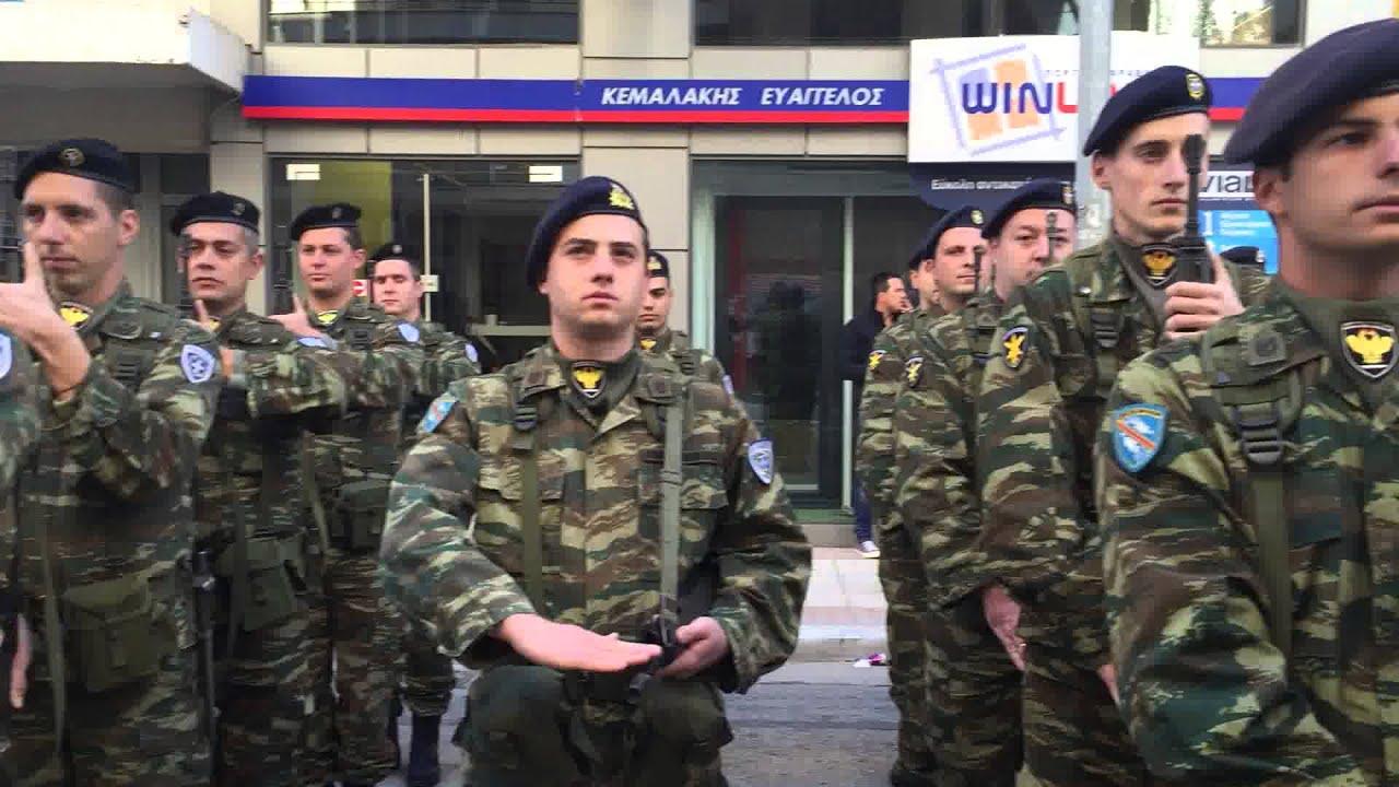 Ο Εθνικός Ύμνος και η Αποκάλυψη της Σημαίας στην Αλεξανδρούπολη.