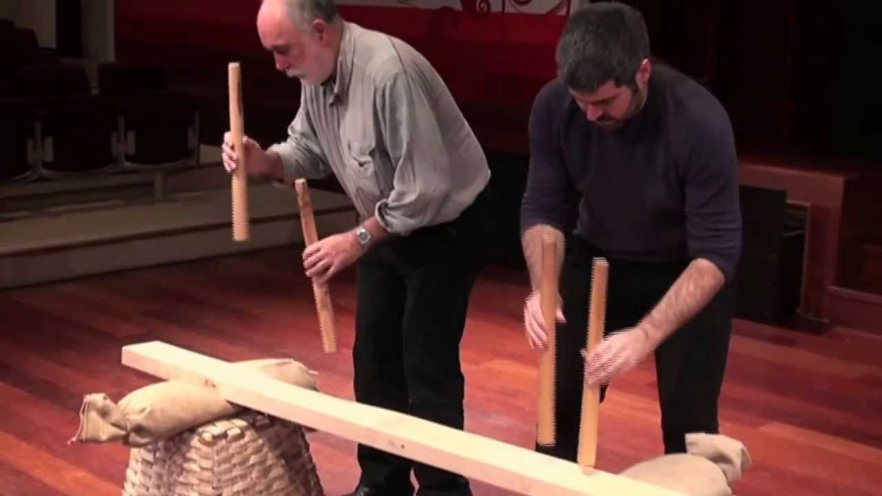 Juan Mari Beltran & Ander Barrenetxea, txalaparta (mim inv. 2013.079)