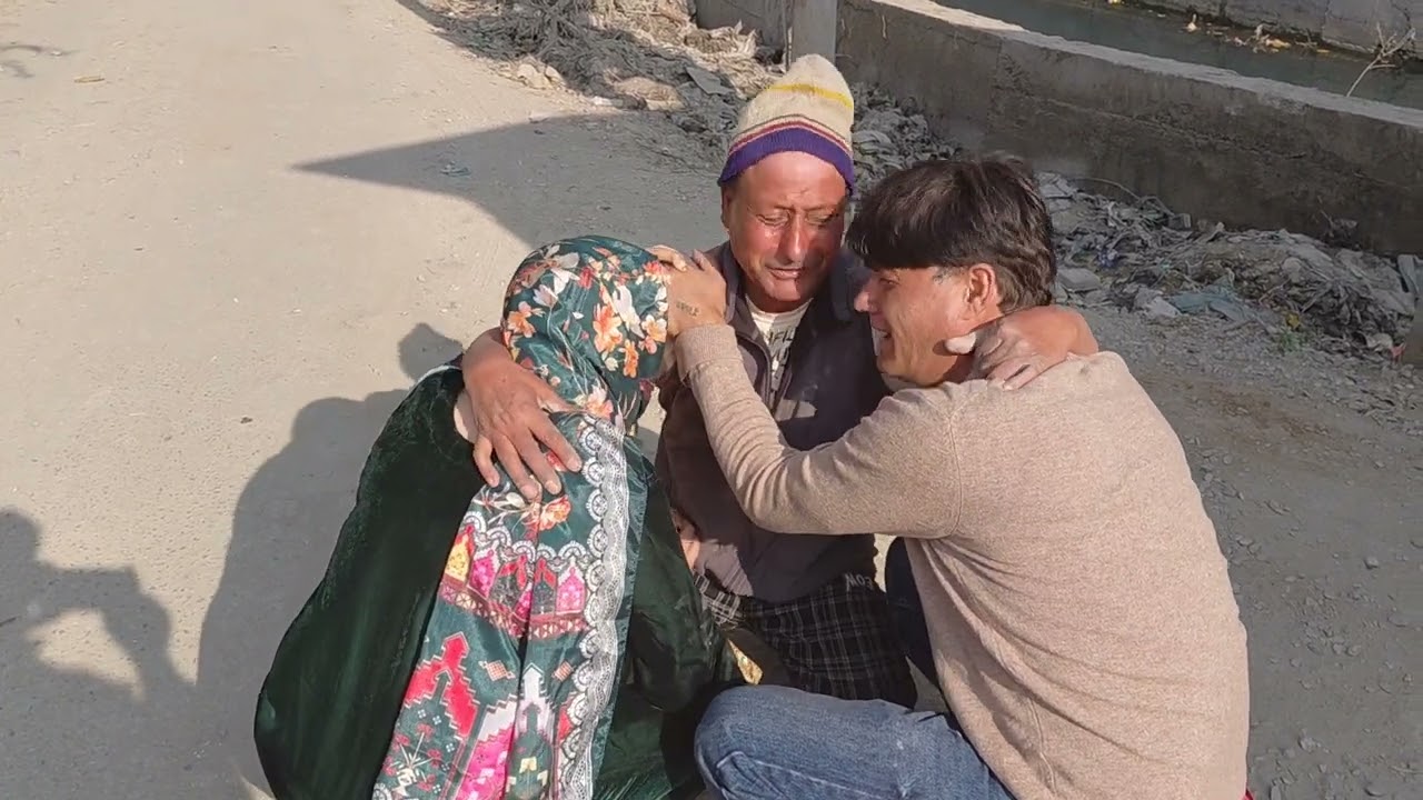 Beuth  Furr Part 1. KASHMIRI TOP ARTISTS .. As per ordiance response there will be next part. 