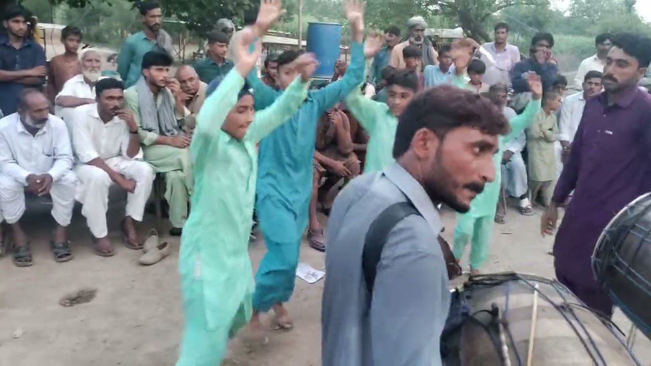 Bacchon ka Punjabi jhumar mukabala superhit viral dance jhumar video dhol same jhumar program zabar 