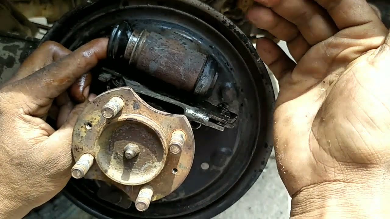 Brake shoe kit change | brake liner kit change | three wheeler Bajaj auto rickshaw, 4stroke 2stroke