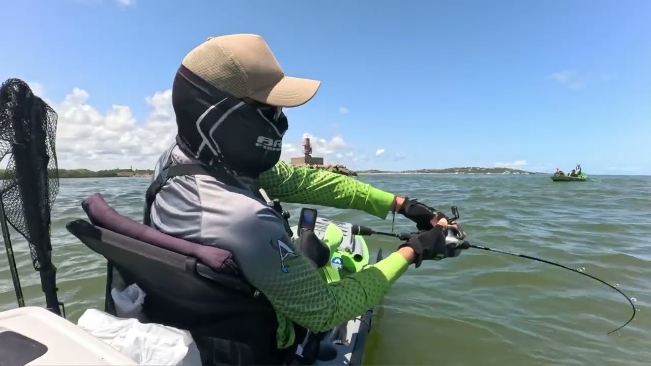 Adrenalina a mil nessa pescaria no Porto do Recife 