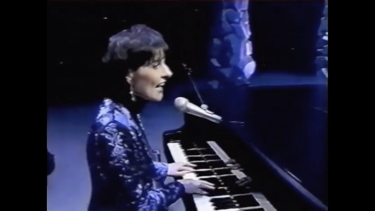 Enya - Orinoco Flow, interview on News Station, Japan 1997