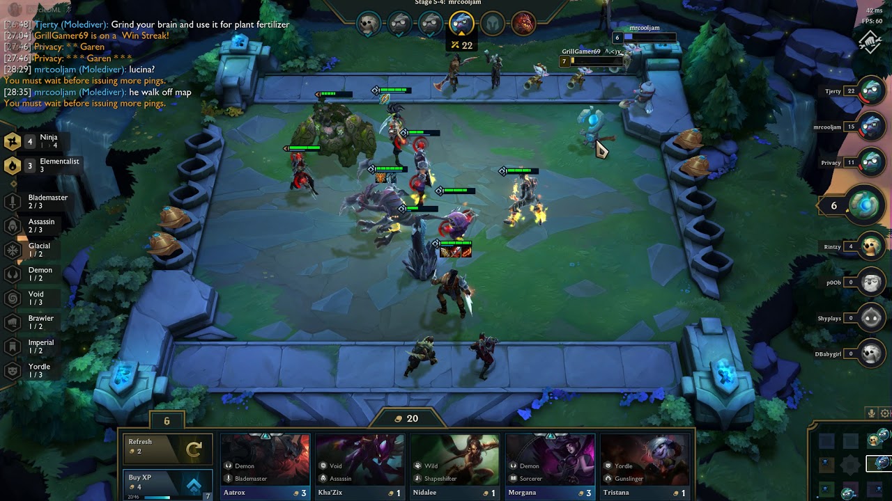 League of Legends TFT Lucian walks off the Screen