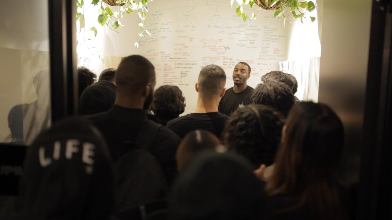 Sean Leon (The Life Of): 