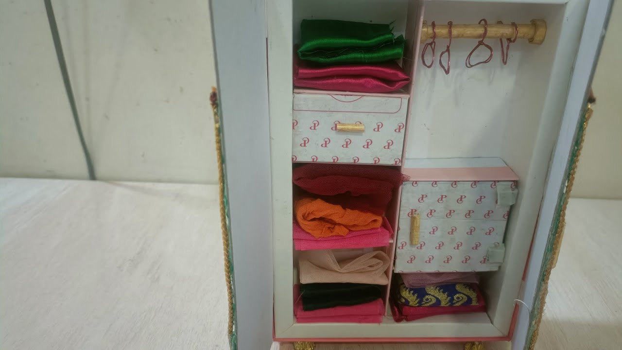 पेढ्याच्या बॉक्स पासून बनवलेले कपाट #handmade #dailyvideos #craft 