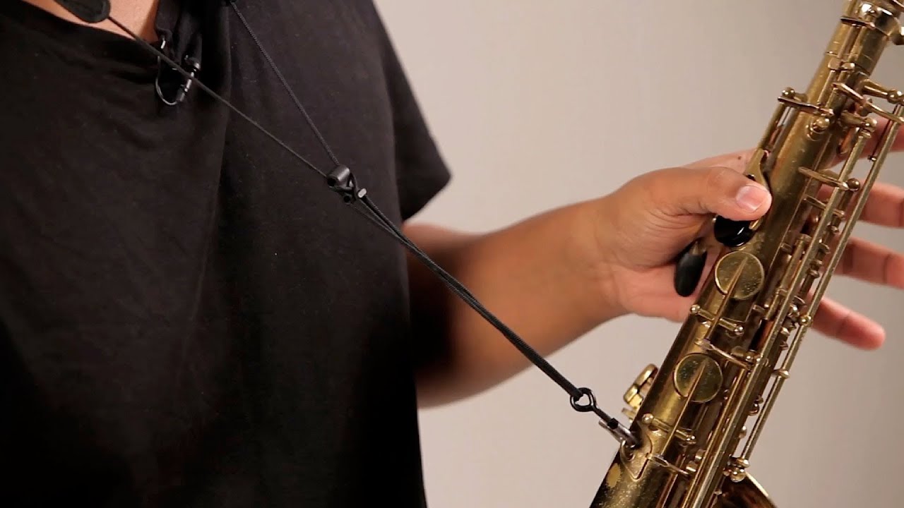 How to Play the Saxophone Octave Key | Saxophone Lessons