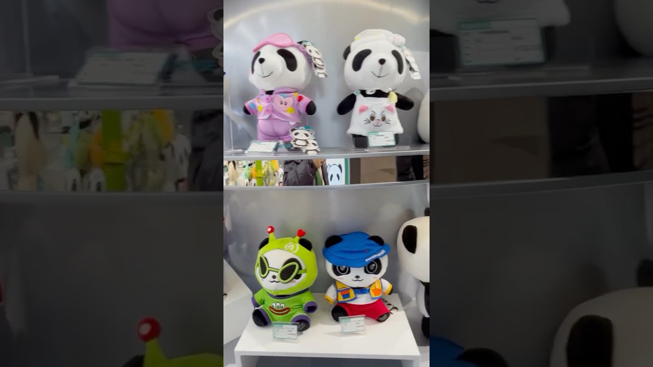 Panda Cultural and Creative Theme House