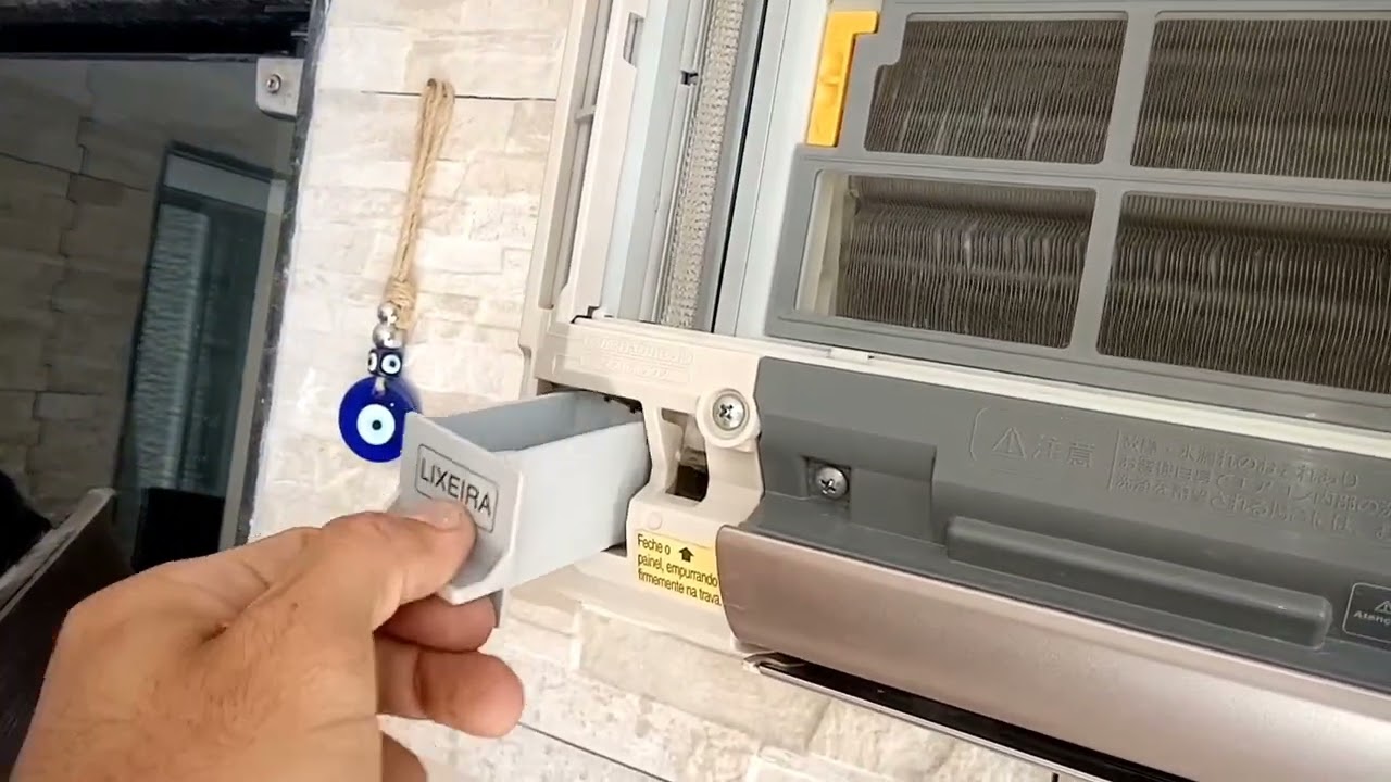 SPLIT INVERTER HITACHI, FUNÇÃO AUTO LIMPEZA.