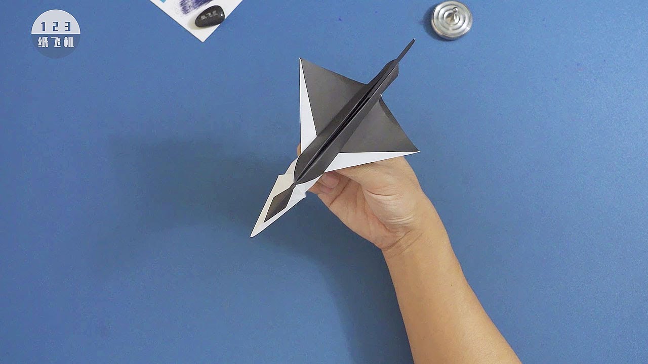 Upgraded Cockpit, Simulated Paper Airplane Ceiling! The Most Handsome Nova Paper Airplane In History