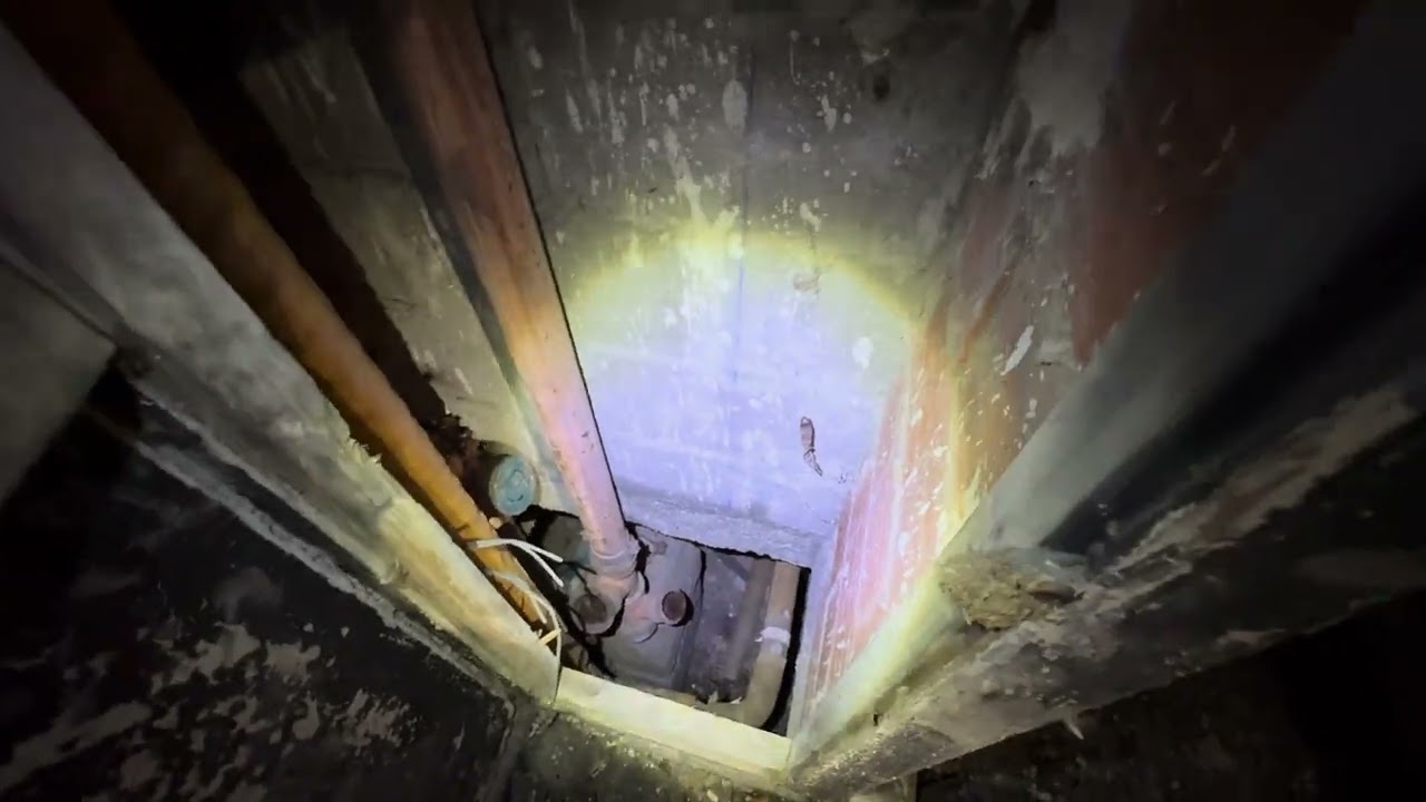 Urbex d’un centre geo physique avec bunker ￼￼