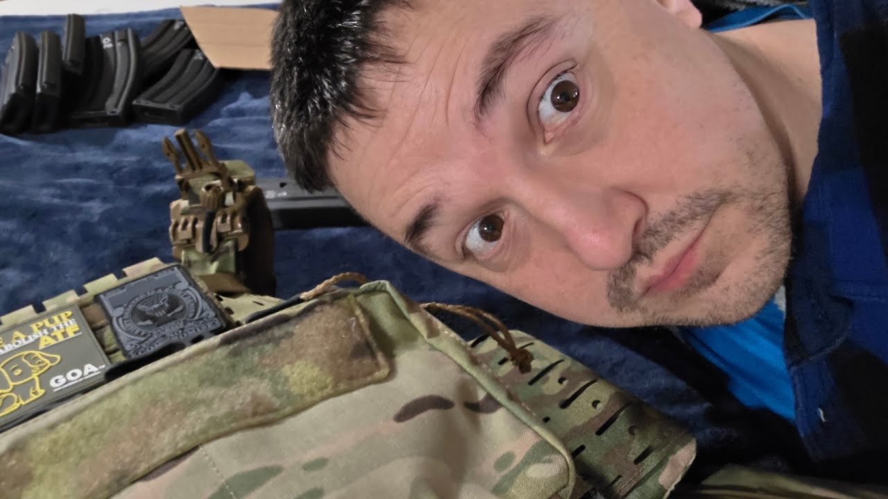 How to attach the Shaw Concepts Large Nerd Pouch to the ARC v4 Placard.