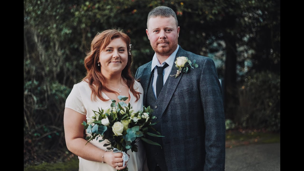 Natalie and Sam - Gateshead Civic Centre Photo highlights | Candid Wedding Photographer Newcastle