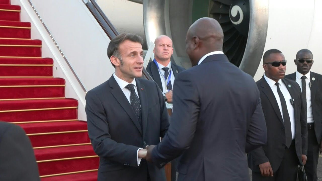 Emmanuel Macron welcomed in Libreville by Gabon president | AFP